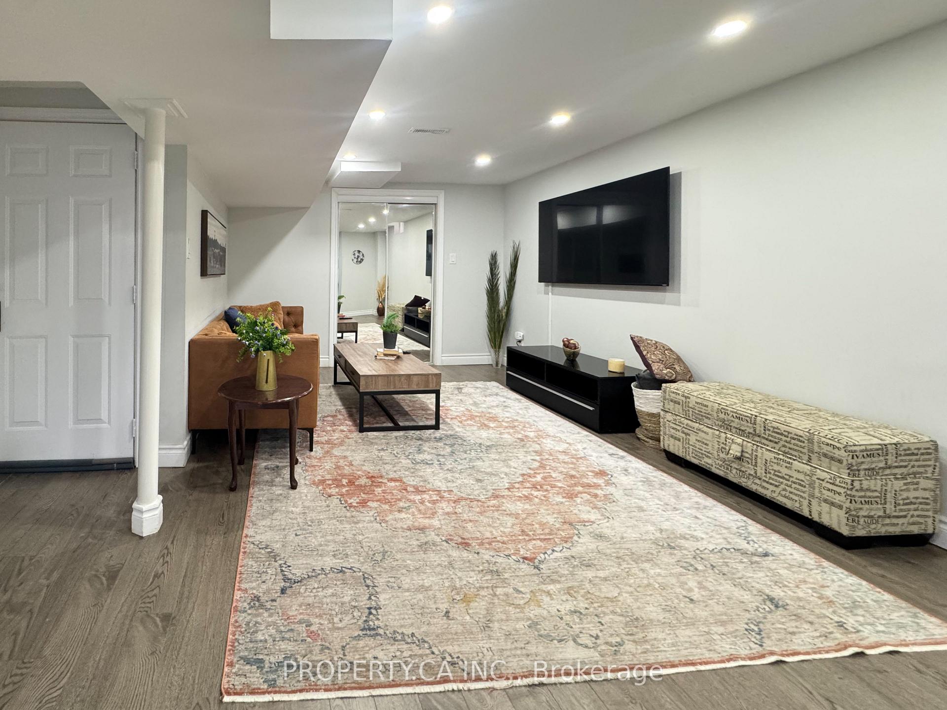 Photo 4 of Unit Lower, 37 Hewlett Crescent, Markham, Markville — HOMEH
