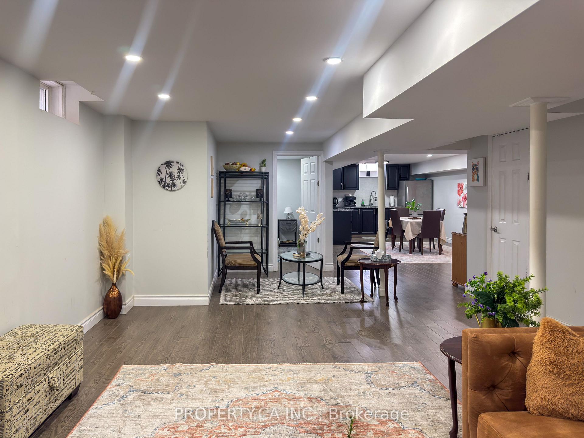 Photo 6 of Unit Lower, 37 Hewlett Crescent, Markham, Markville — HOMEH