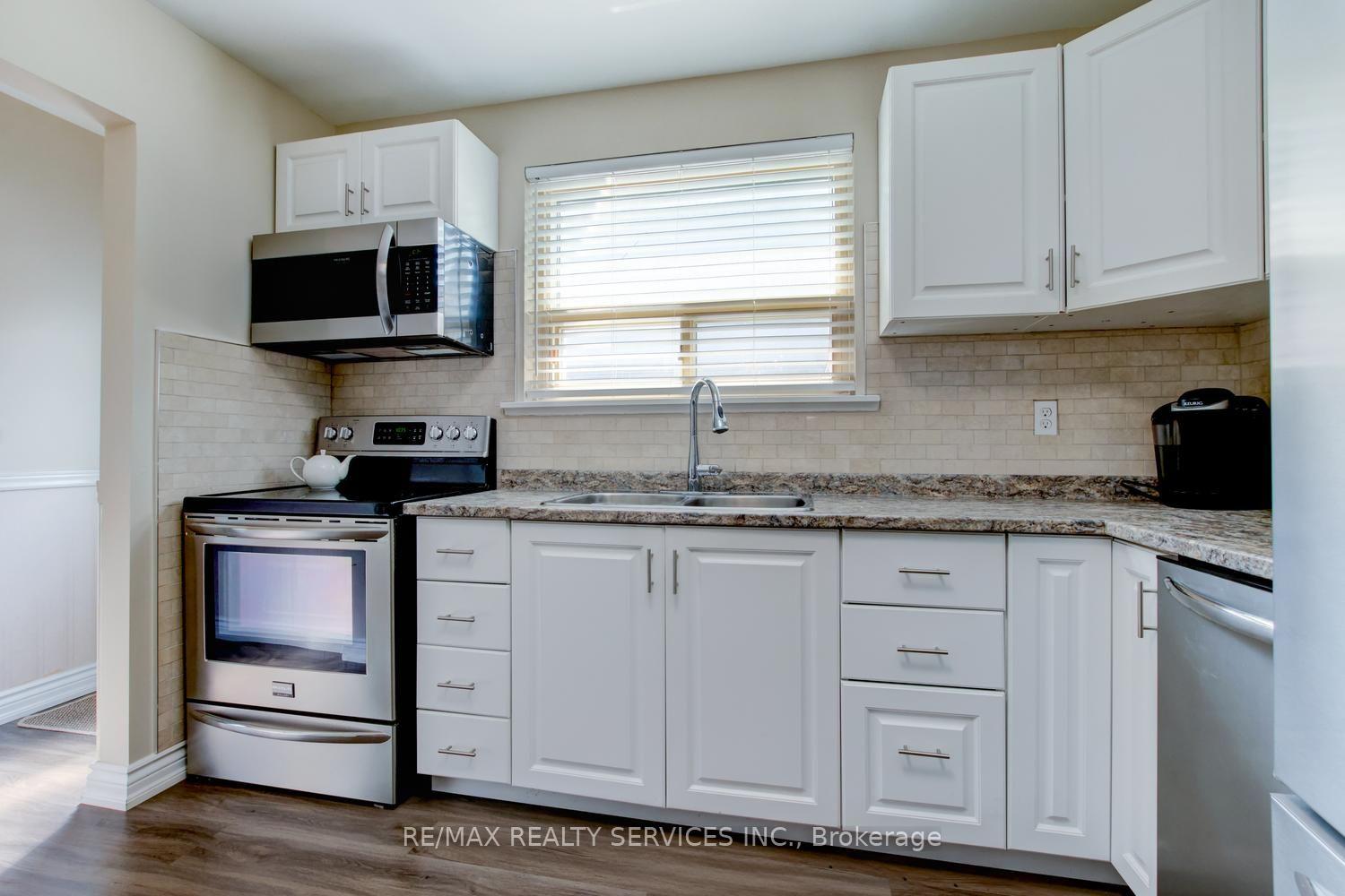 Photo 14 of 21 Finchgate Boulevard, Brampton, Southgate — HOMEH