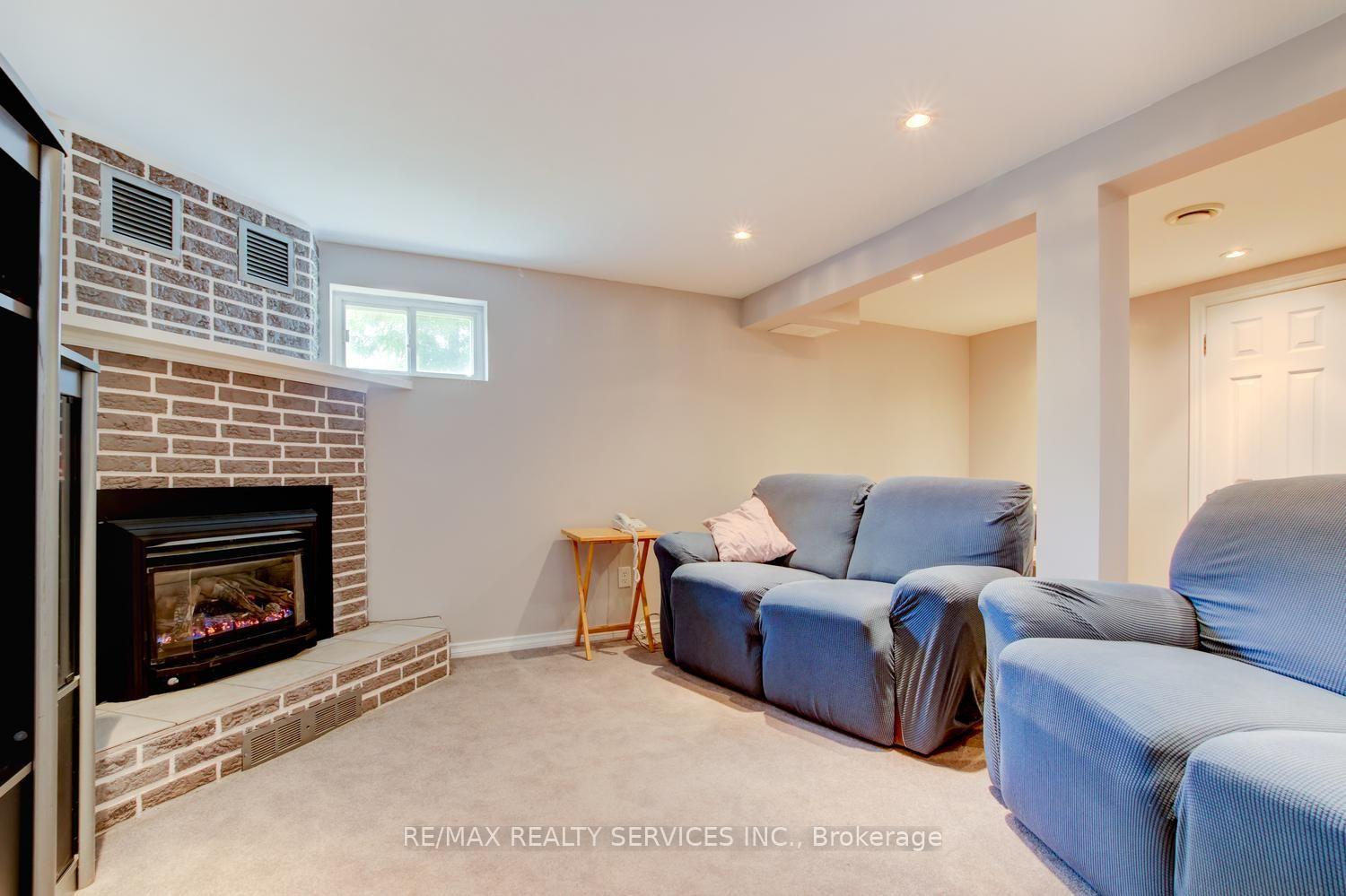 Photo 26 of 21 Finchgate Boulevard, Brampton, Southgate — HOMEH