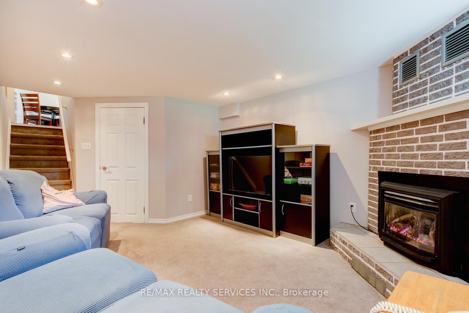 Photo 27 of 21 Finchgate Boulevard, Brampton, Southgate — HOMEH