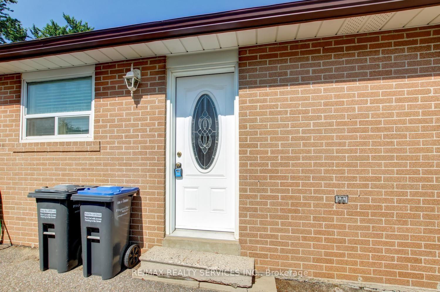 Photo 34 of 21 Finchgate Boulevard, Brampton, Southgate — HOMEH