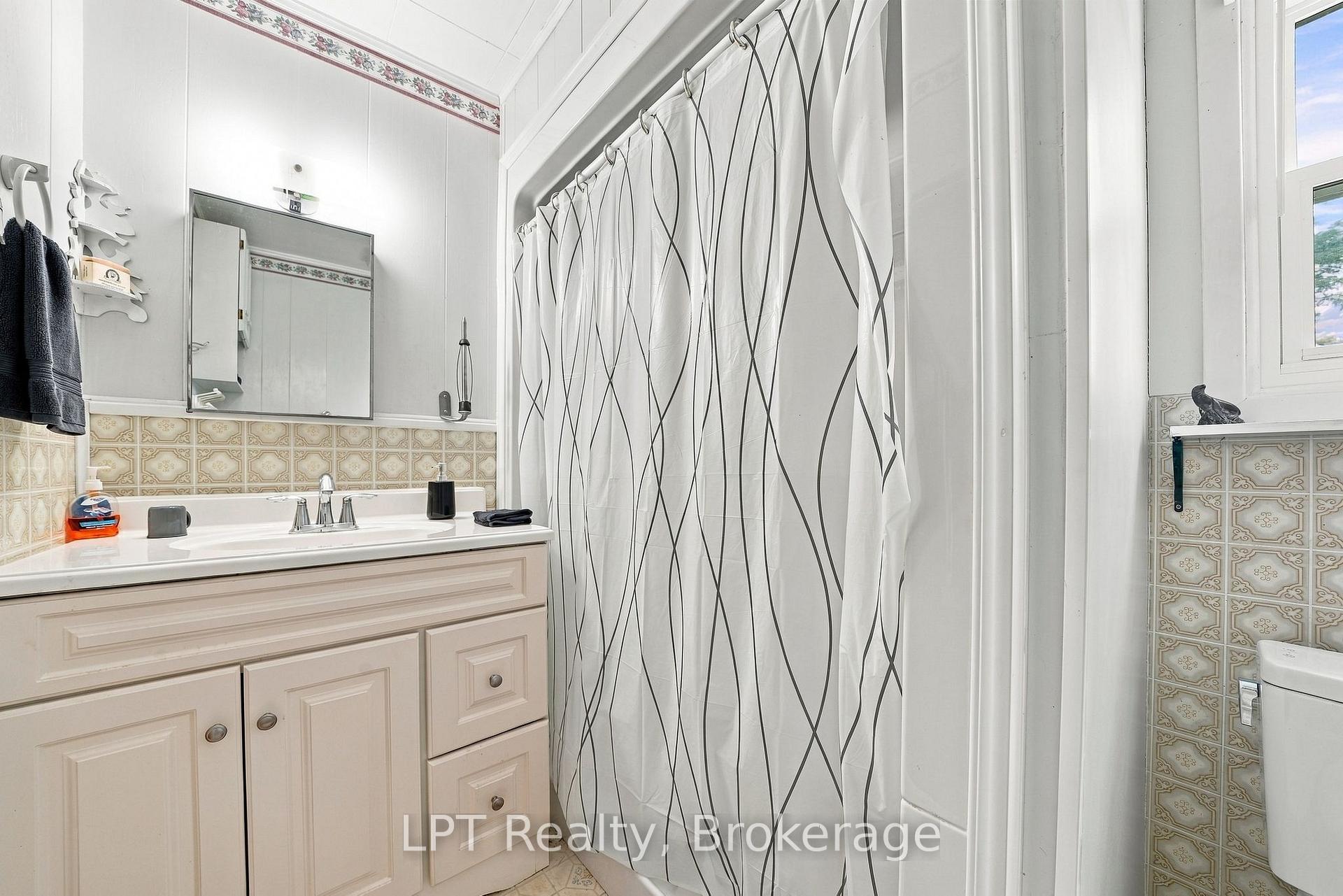 Photo 34 of 0 - 159 Point Pleasant Lane, Prince Edward County, North Marysburg Ward — HOMEH