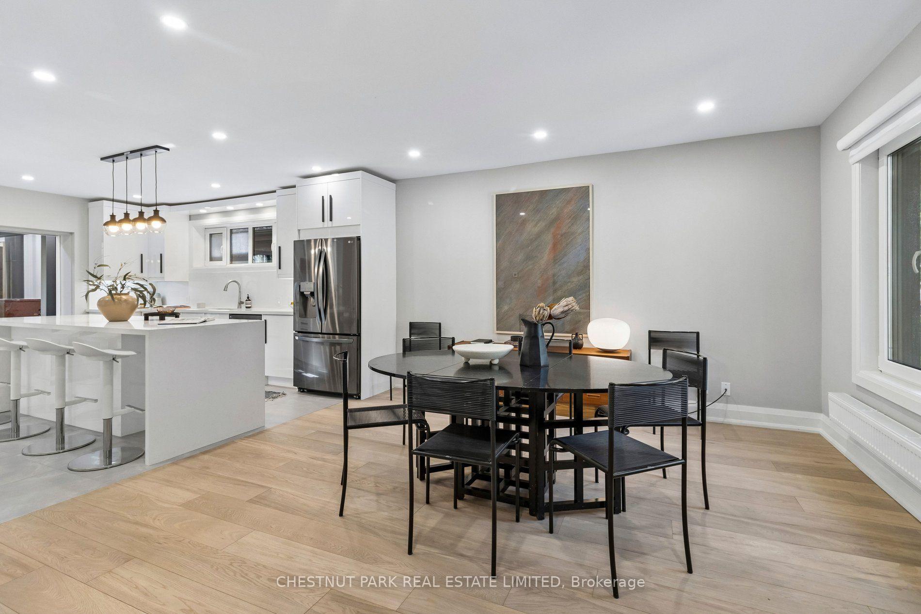 Photo 5 of 335 St Clair Avenue E, Toronto, Rosedale-Moore Park — HOMEH