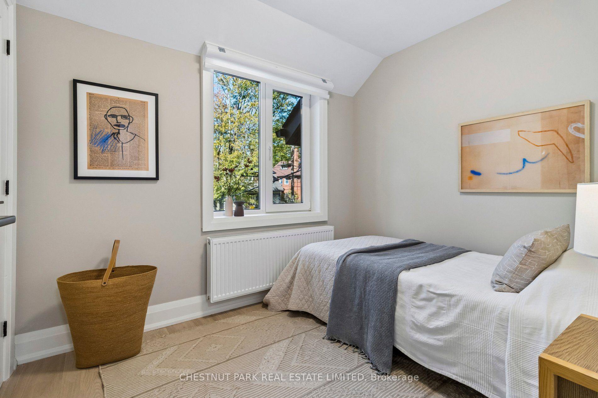 Photo 19 of 335 St Clair Avenue E, Toronto, Rosedale-Moore Park — HOMEH