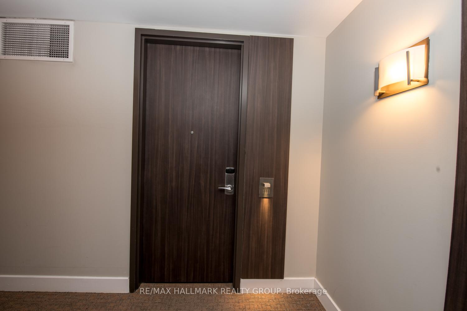 Photo 4 of Unit 1111, 300 Lisgar Street, Ottawa, Ottawa Centre — HOMEH