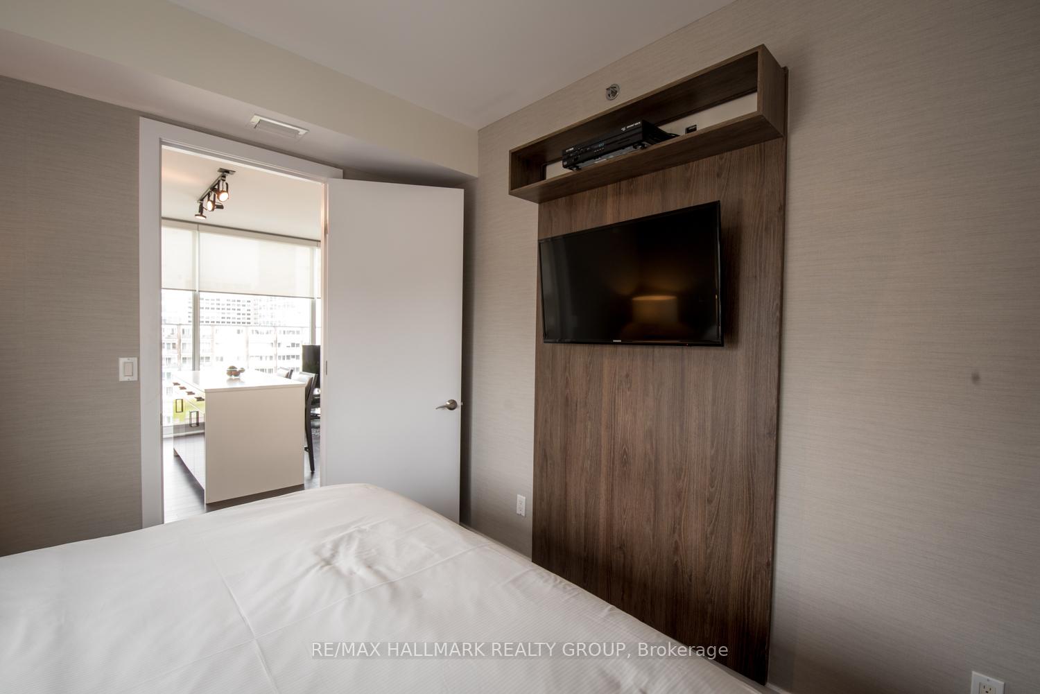 Photo 14 of Unit 1111, 300 Lisgar Street, Ottawa, Ottawa Centre — HOMEH