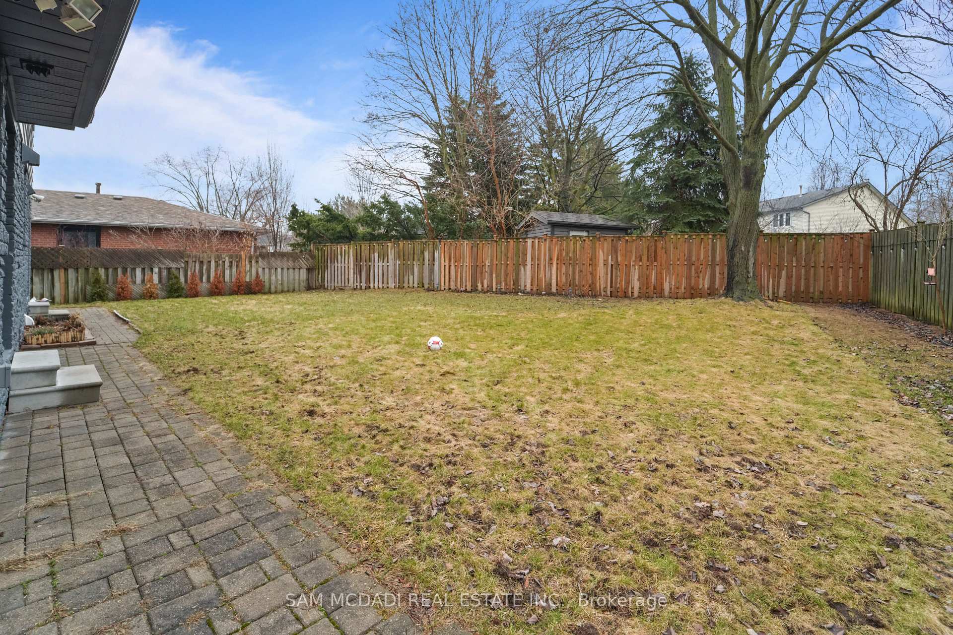 Photo 12 of 2290 Devon Road, Oakville, Ford — HOMEH