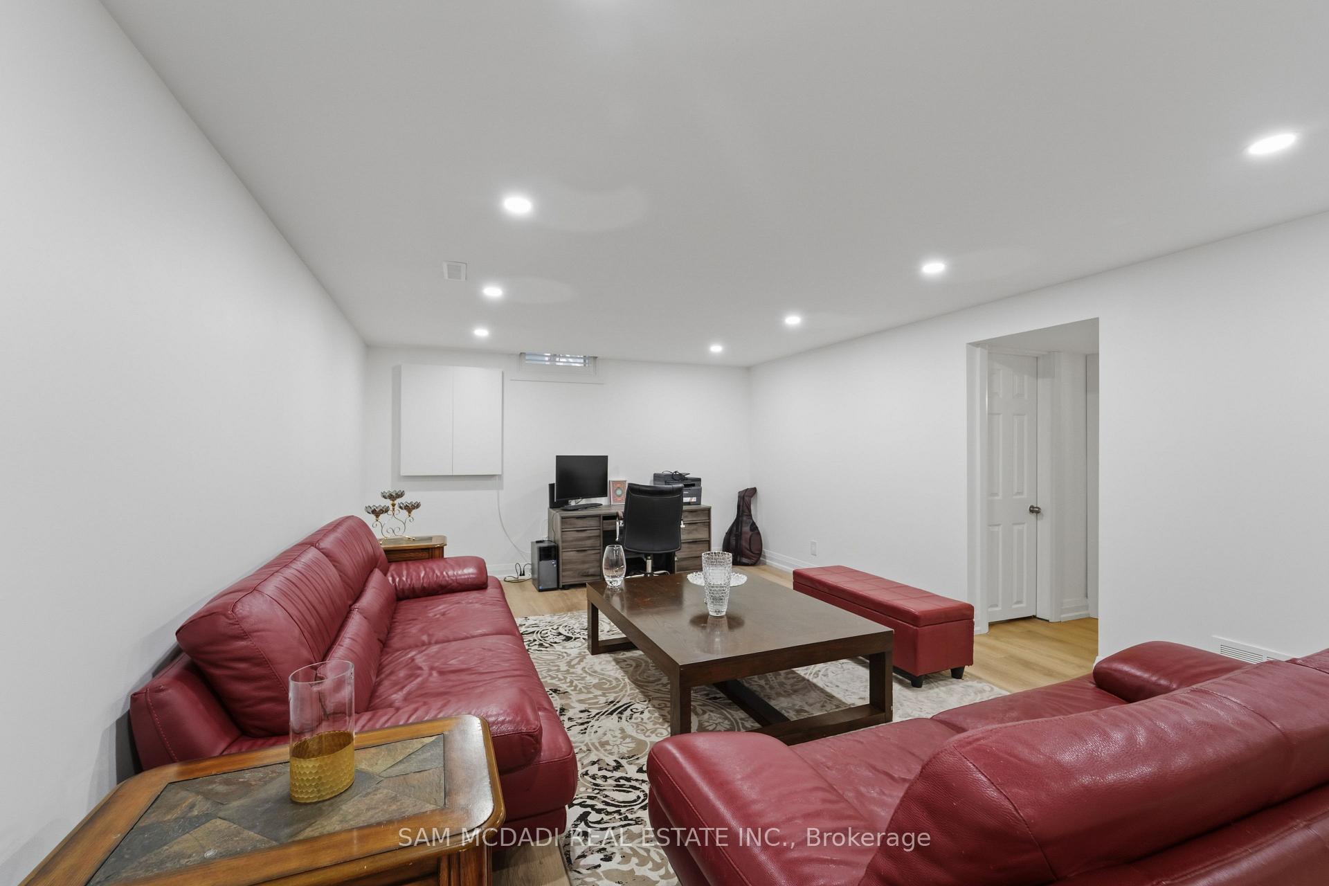 Photo 24 of 2290 Devon Road, Oakville, Ford — HOMEH