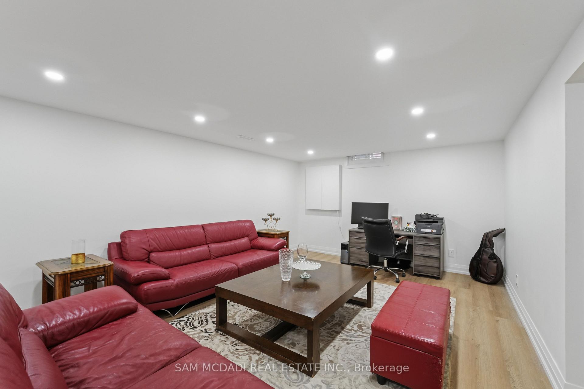 Photo 25 of 2290 Devon Road, Oakville, Ford — HOMEH