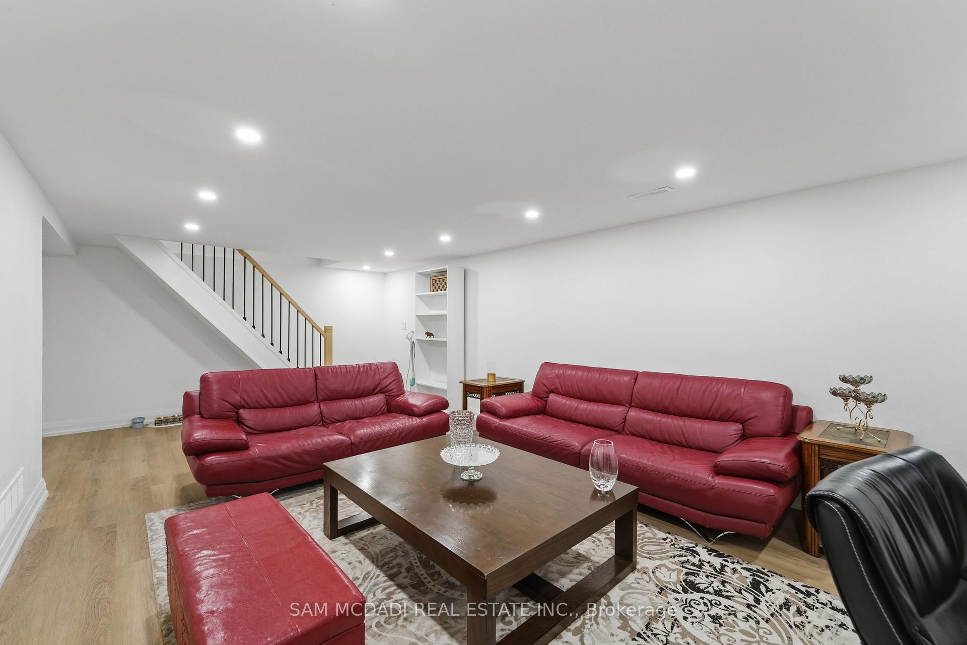Photo 26 of 2290 Devon Road, Oakville, Ford — HOMEH