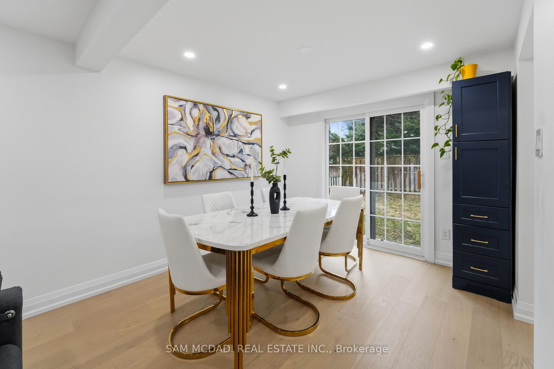Photo 30 of 2290 Devon Road, Oakville, Ford — HOMEH