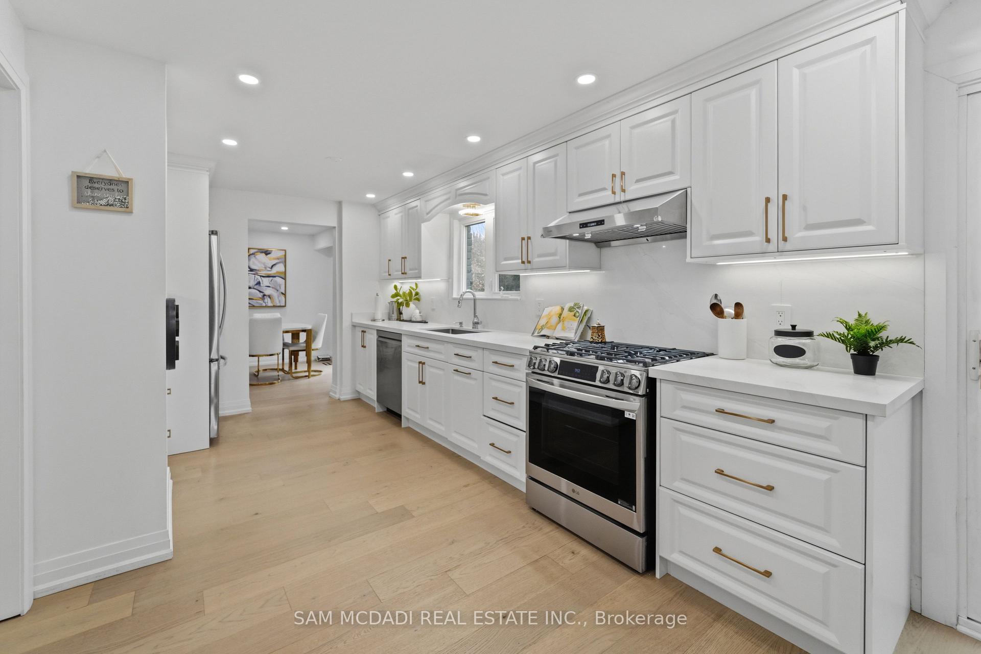 Photo 33 of 2290 Devon Road, Oakville, Ford — HOMEH