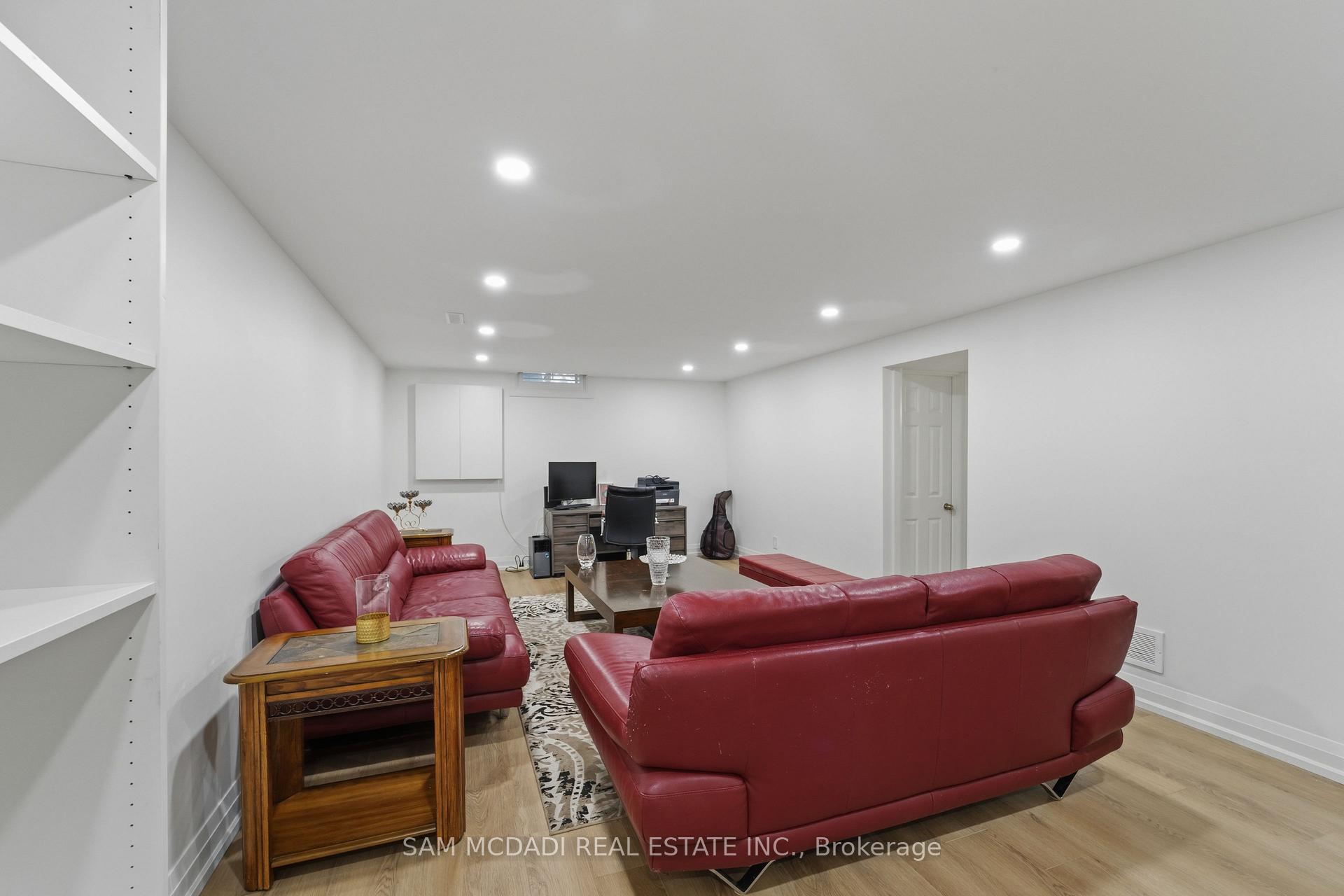 Photo 37 of 2290 Devon Road, Oakville, Ford — HOMEH