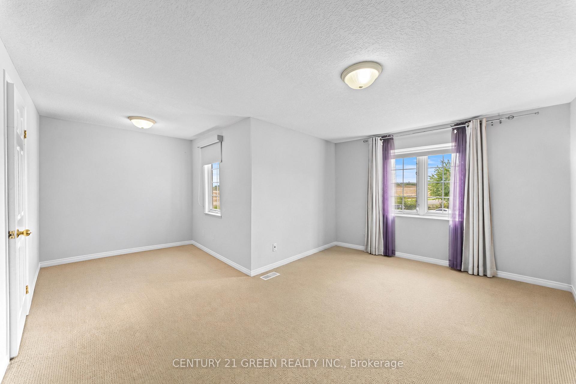 Photo 17 of 245 Red Clover Court, Kitchener, Larentian West — HOMEH