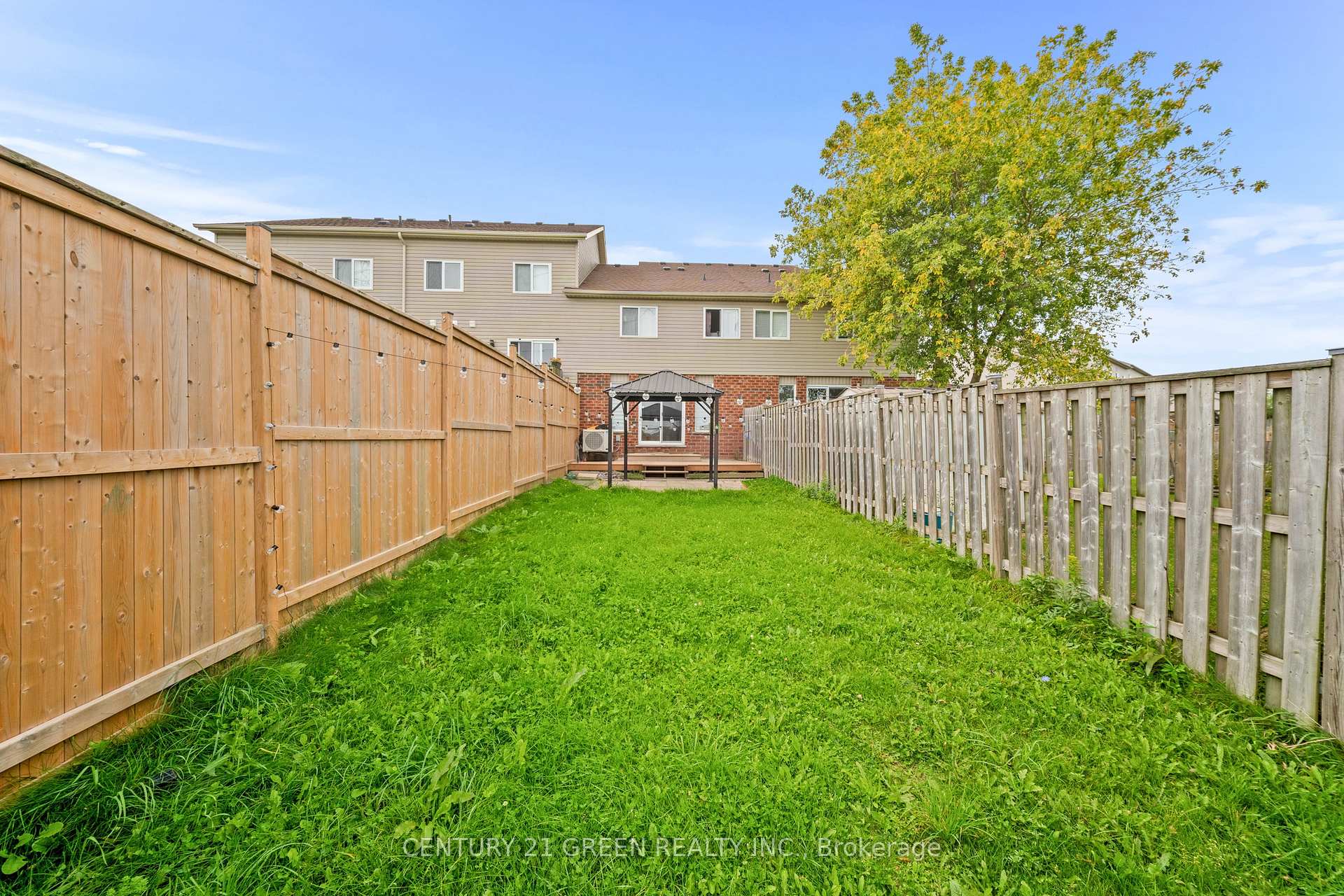 Photo 24 of 245 Red Clover Court, Kitchener, Larentian West — HOMEH