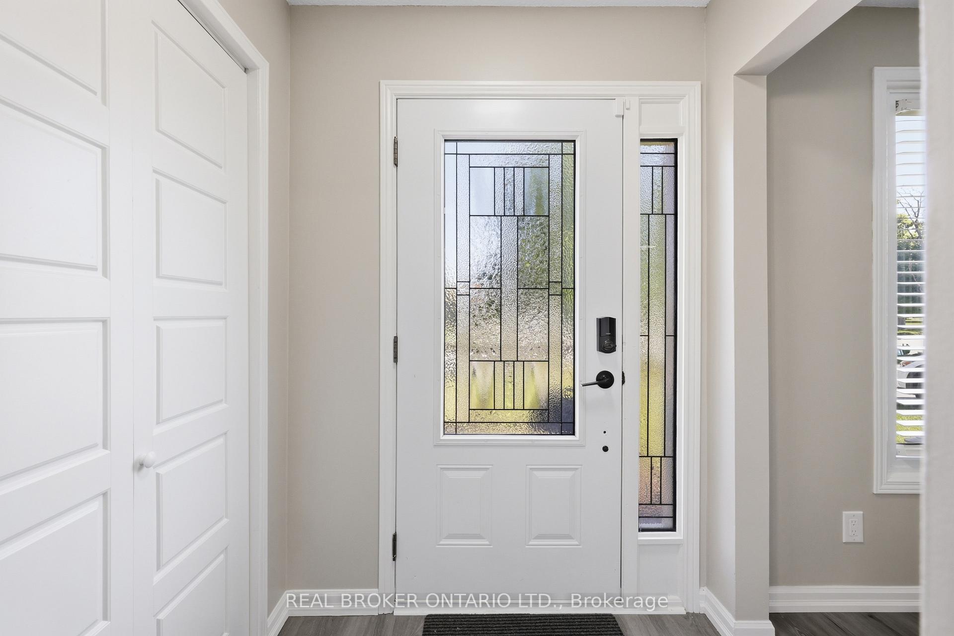 Photo 4 of 42 Terrace Avenue, Welland, Broadway — HOMEH
