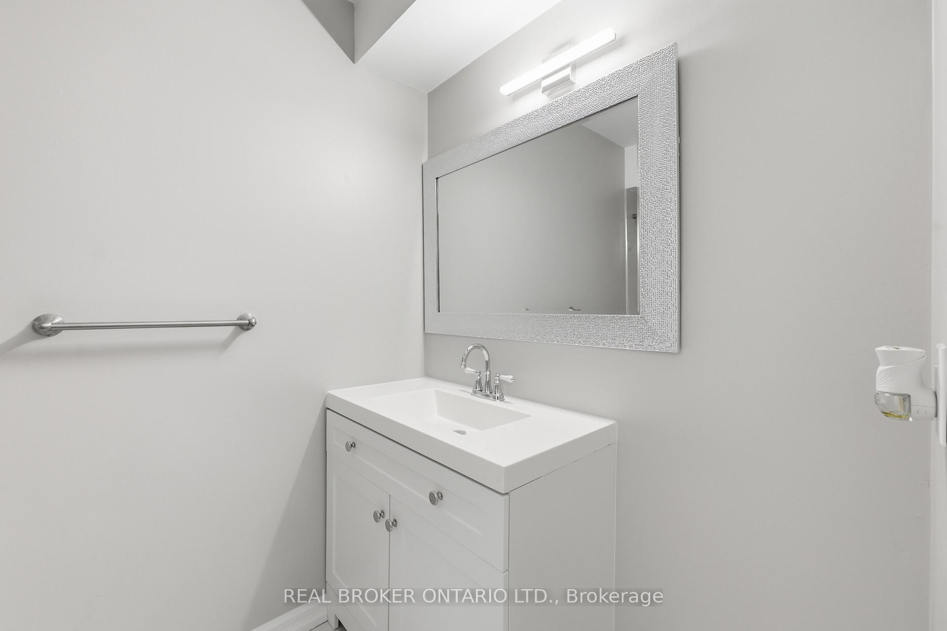 Photo 13 of 42 Terrace Avenue, Welland, Broadway — HOMEH