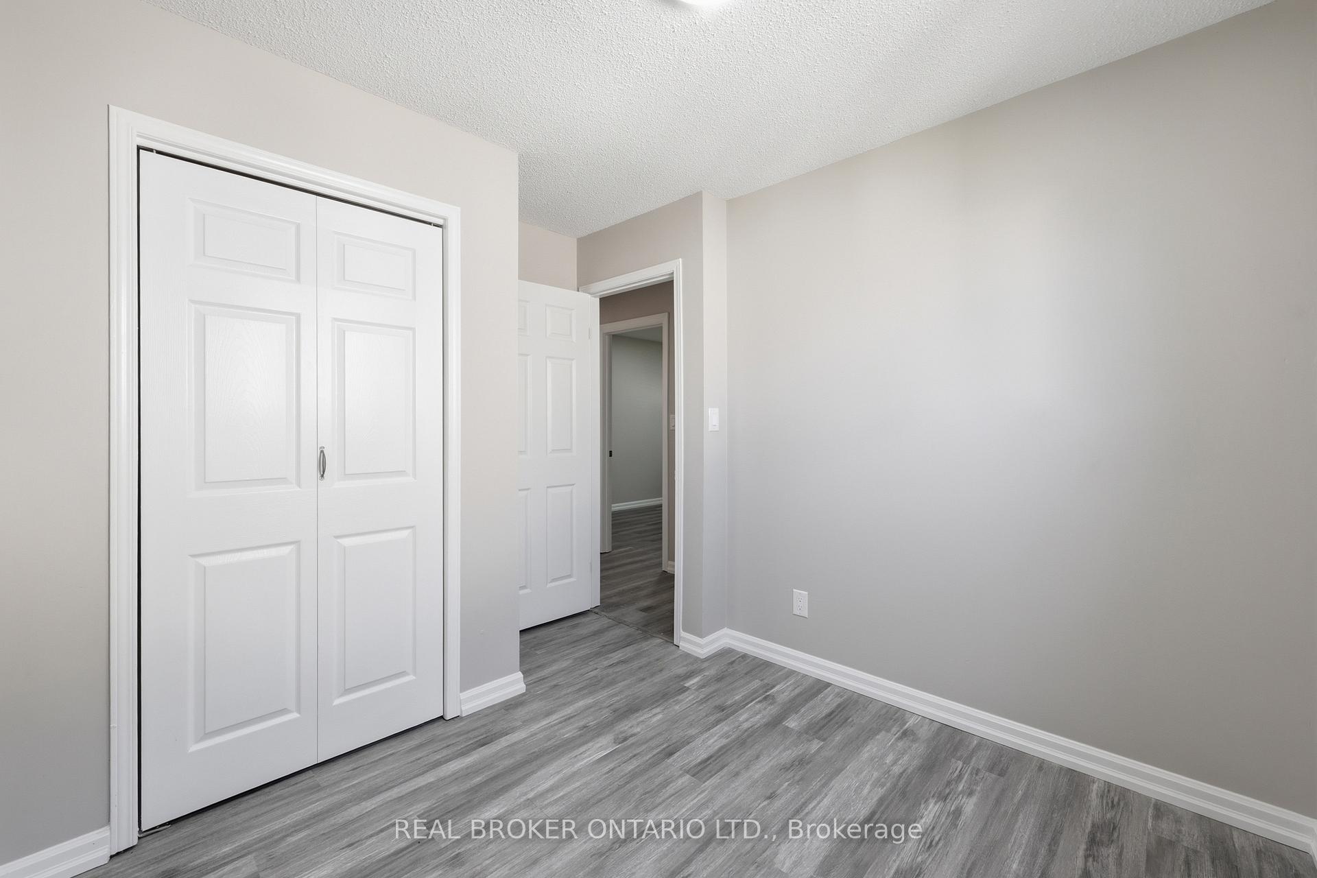 Photo 21 of 42 Terrace Avenue, Welland, Broadway — HOMEH