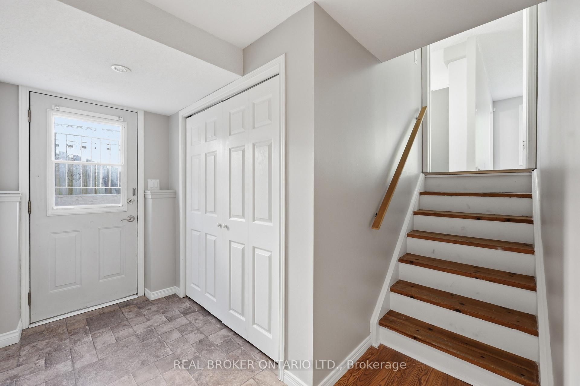 Photo 22 of 42 Terrace Avenue, Welland, Broadway — HOMEH