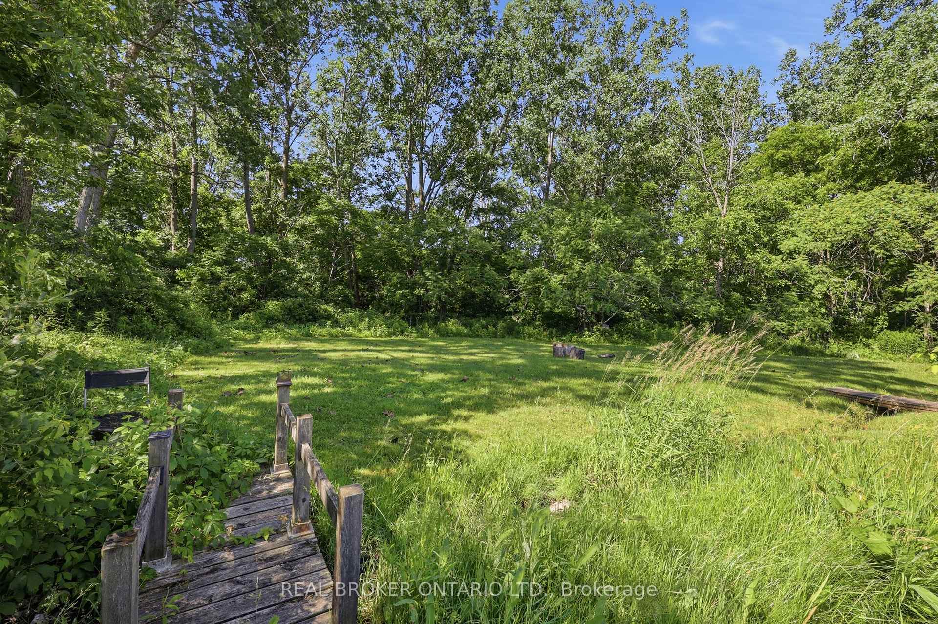 Photo 34 of 42 Terrace Avenue, Welland, Broadway — HOMEH