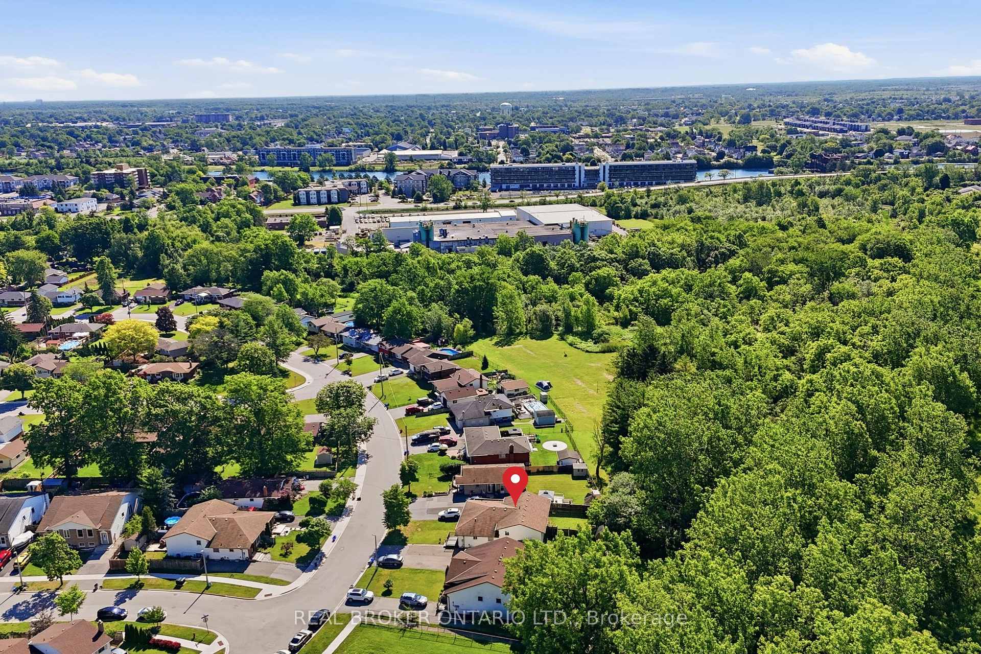 Photo 38 of 42 Terrace Avenue, Welland, Broadway — HOMEH