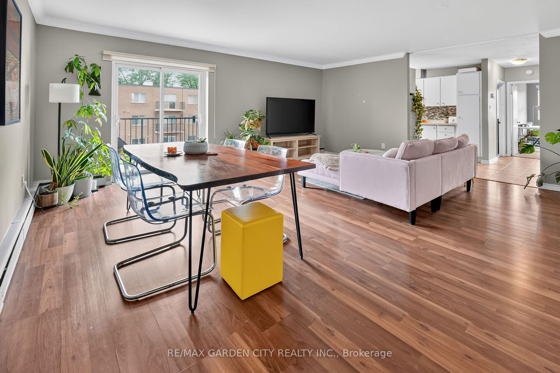 Photo 6 of Unit 37, 452 Carlton Street S, St. Catharines, Facer — HOMEH