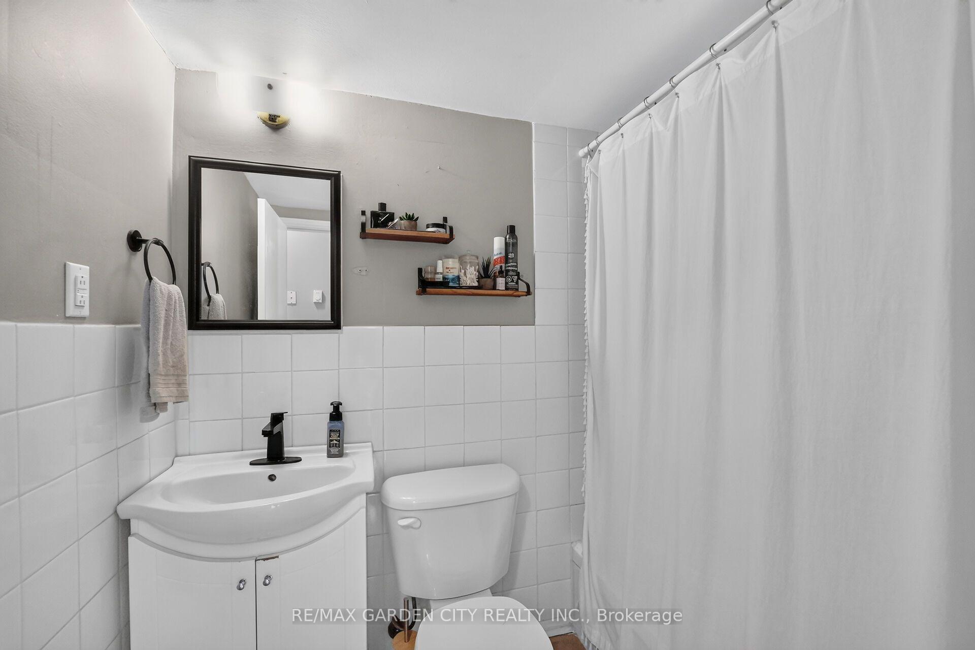 Photo 16 of Unit 37, 452 Carlton Street S, St. Catharines, Facer — HOMEH