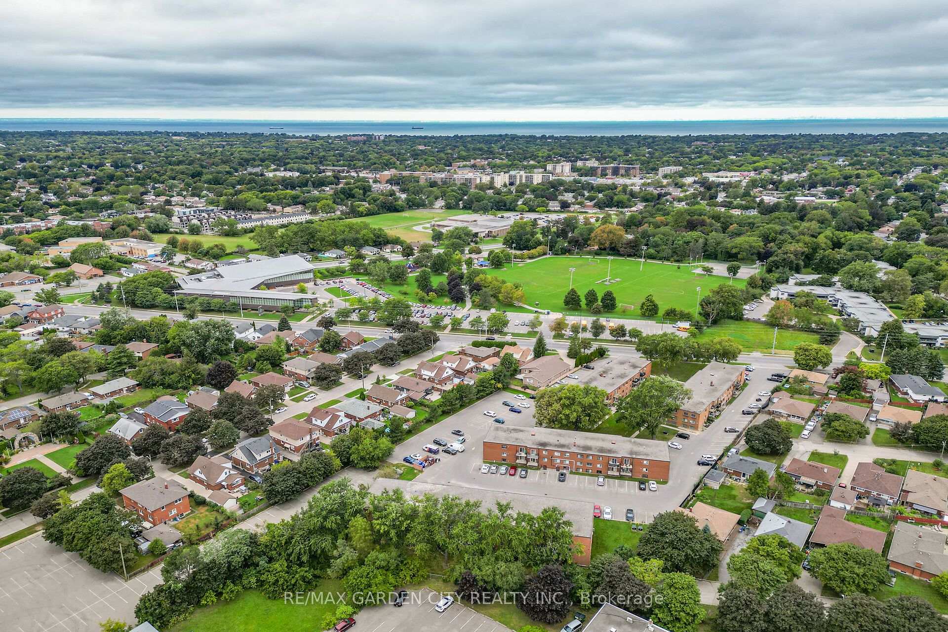 Photo 21 of Unit 37, 452 Carlton Street S, St. Catharines, Facer — HOMEH