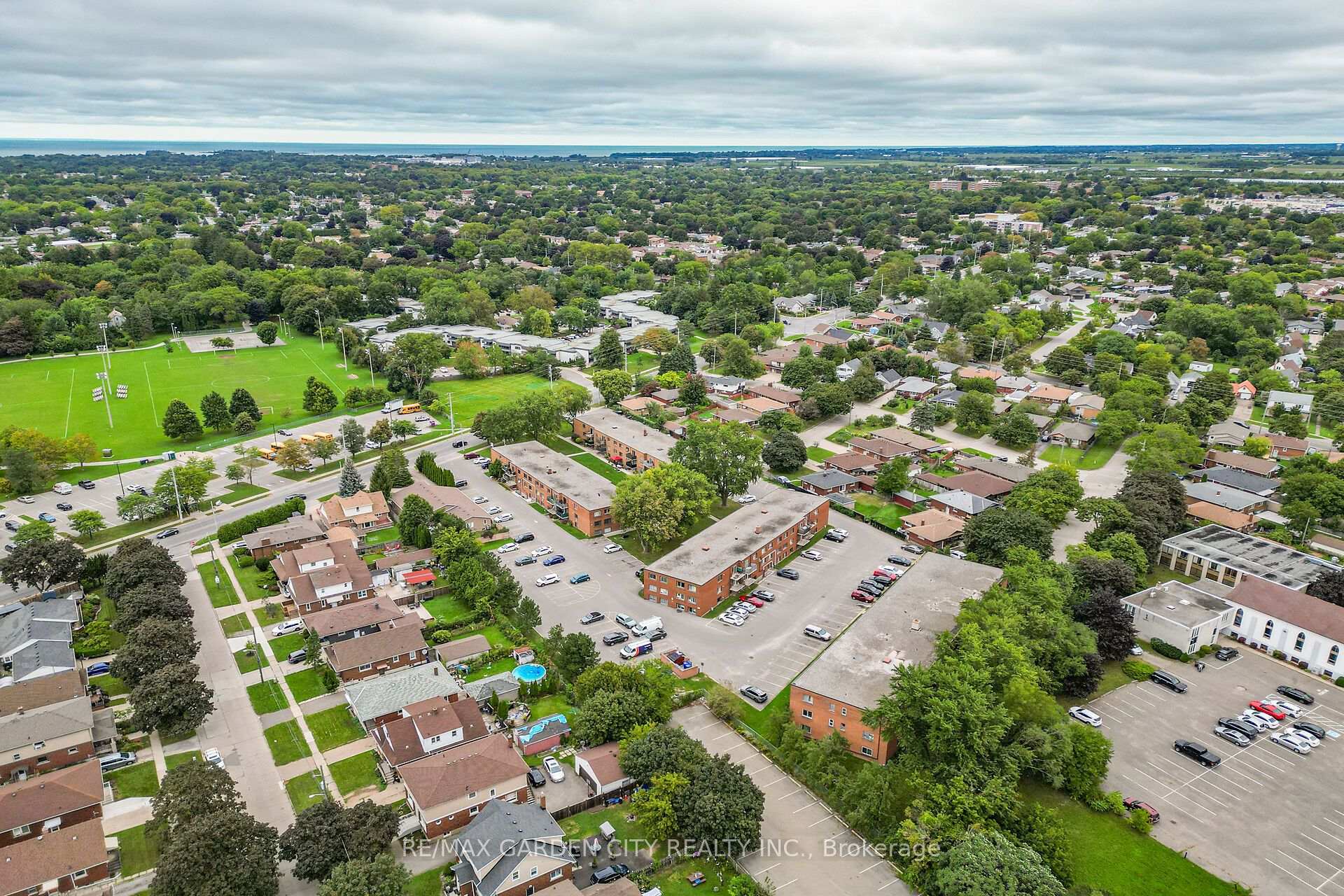 Photo 26 of Unit 37, 452 Carlton Street S, St. Catharines, Facer — HOMEH