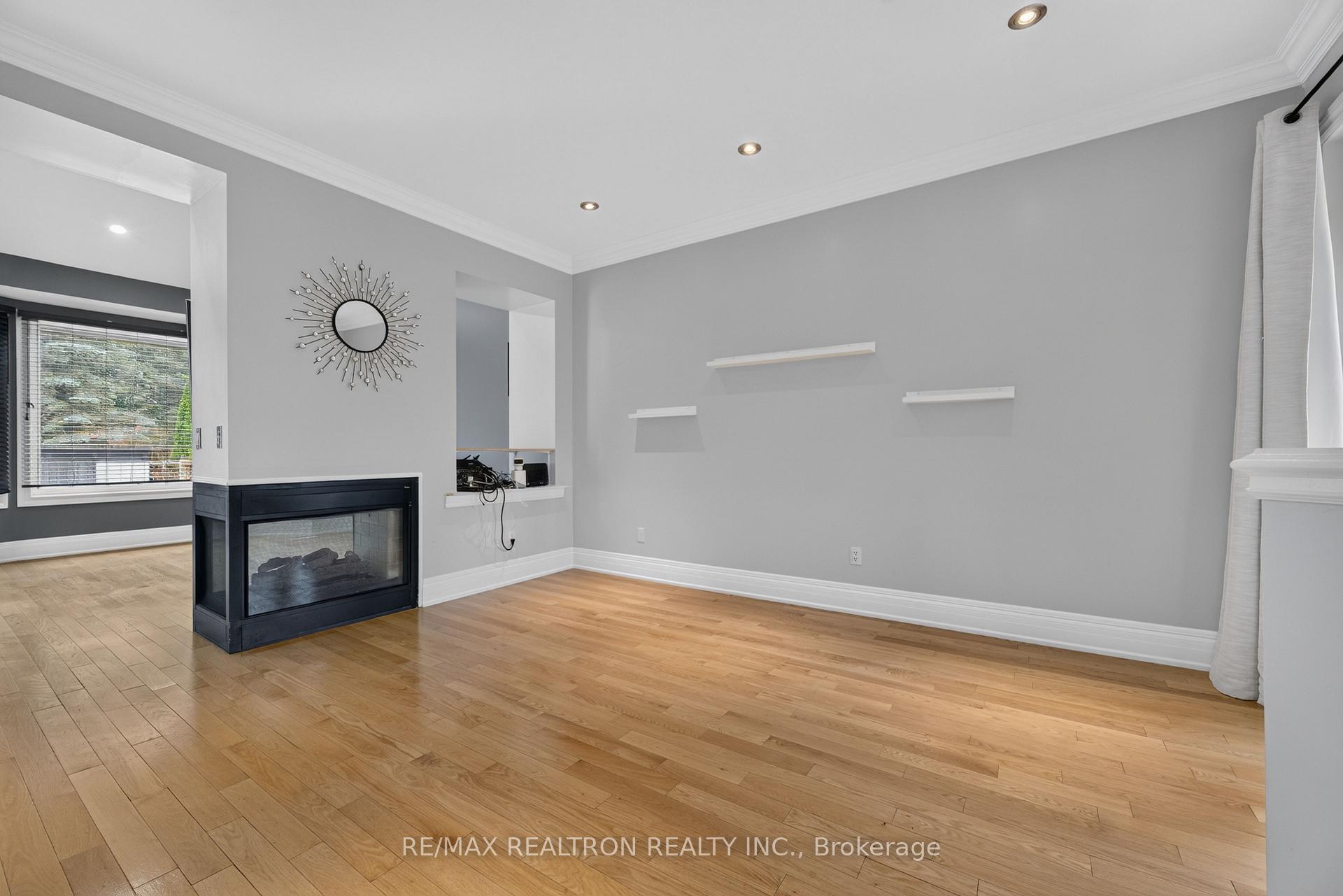 Photo 8 of 165 Thicket Crescent, Pickering, Highbush — HOMEH