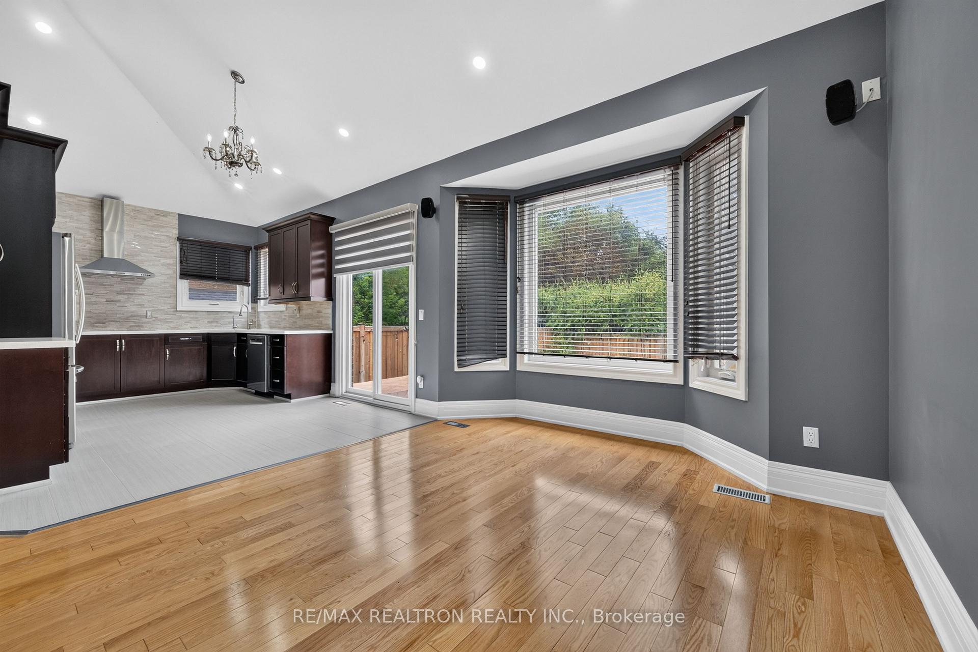 Photo 15 of 165 Thicket Crescent, Pickering, Highbush — HOMEH