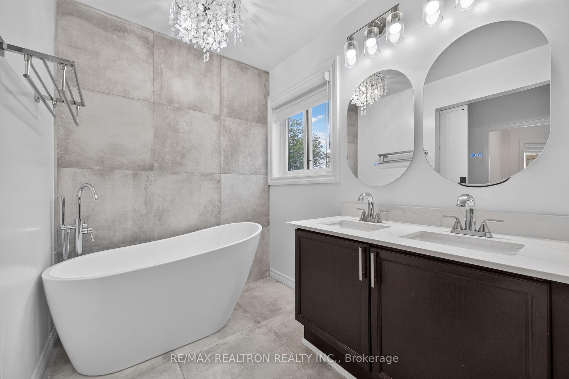 Photo 25 of 165 Thicket Crescent, Pickering, Highbush — HOMEH