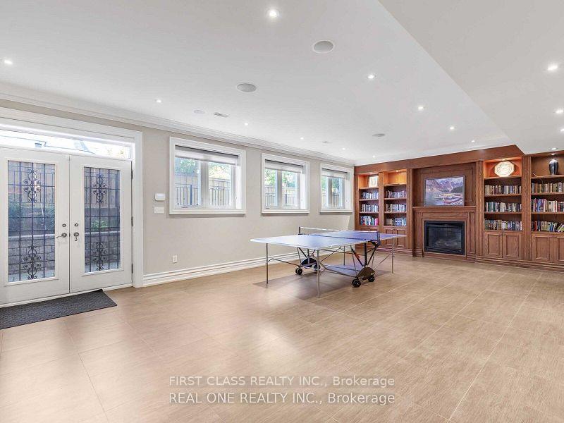 Photo 4 of 25 Dempsey Crescent, North York, St. Andrew-Windfields — HOMEH