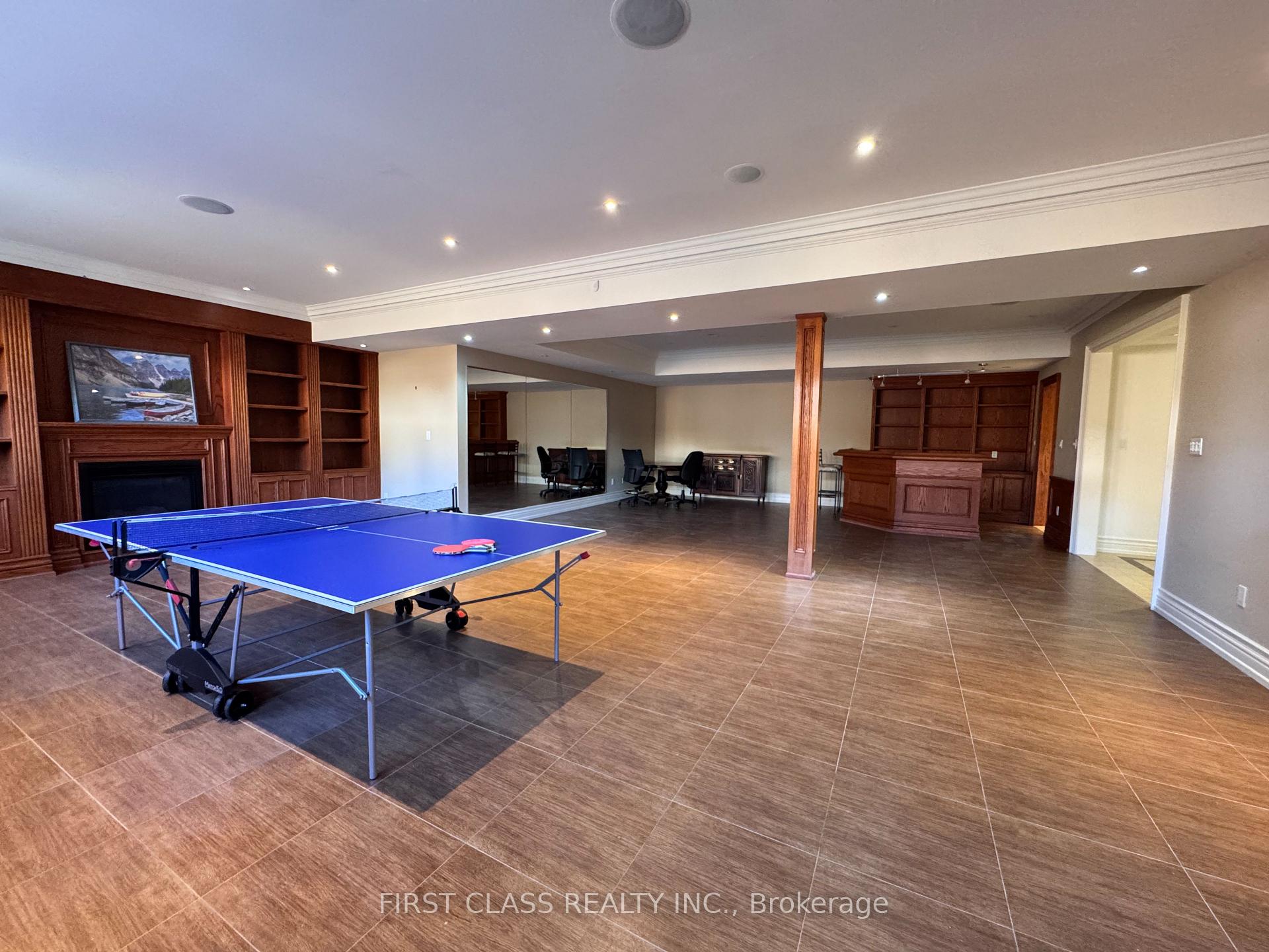 Photo 15 of 25 Dempsey Crescent, North York, St. Andrew-Windfields — HOMEH