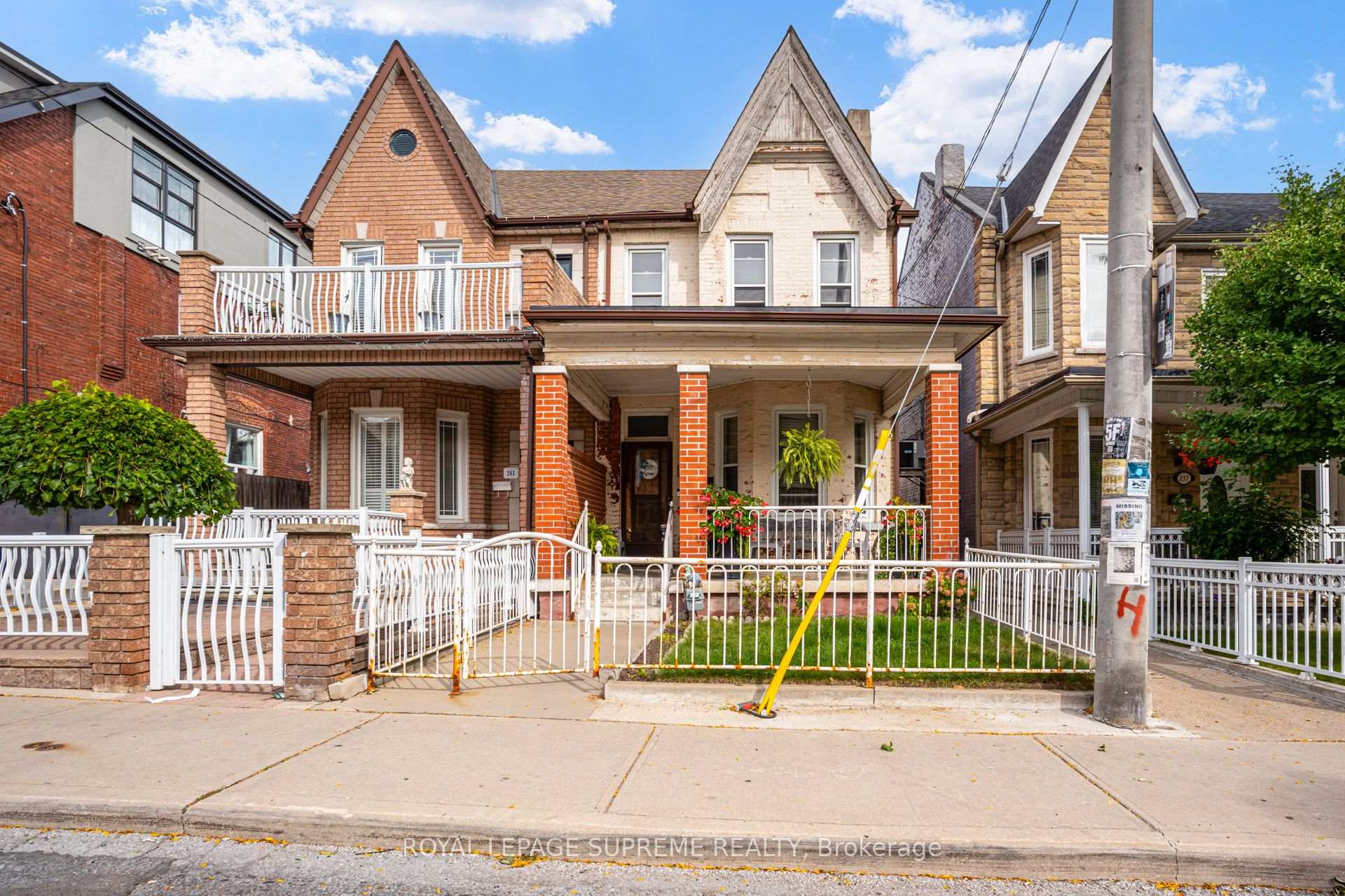 Photo 4 of 259 Brock Avenue, Toronto, Little Portugal — HOMEH
