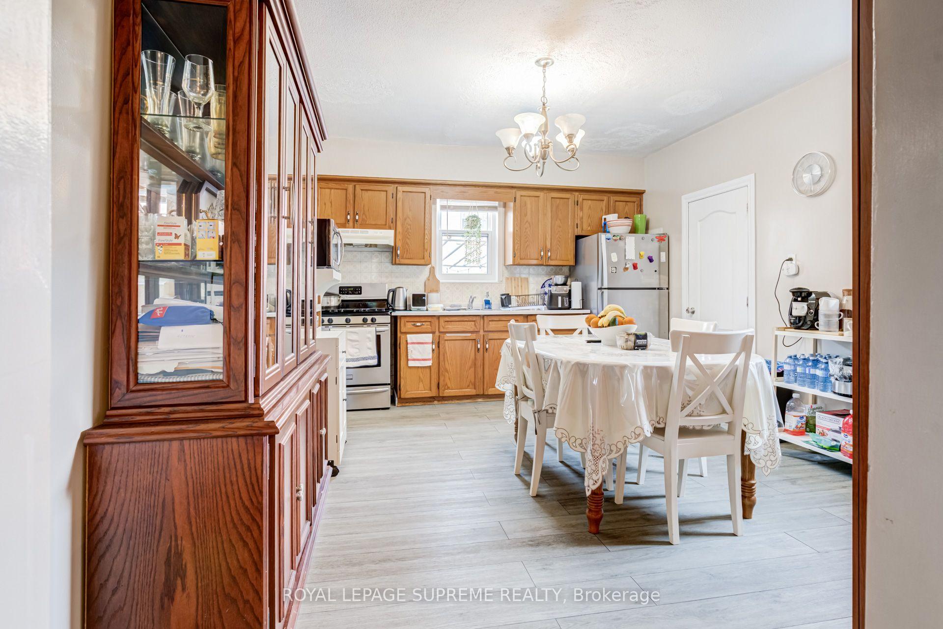 Photo 20 of 259 Brock Avenue, Toronto, Little Portugal — HOMEH