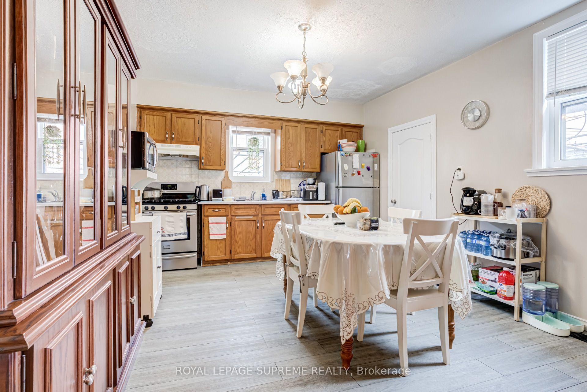 Photo 21 of 259 Brock Avenue, Toronto, Little Portugal — HOMEH