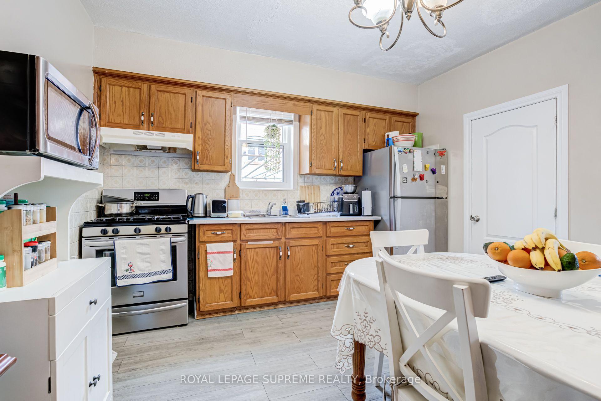 Photo 23 of 259 Brock Avenue, Toronto, Little Portugal — HOMEH