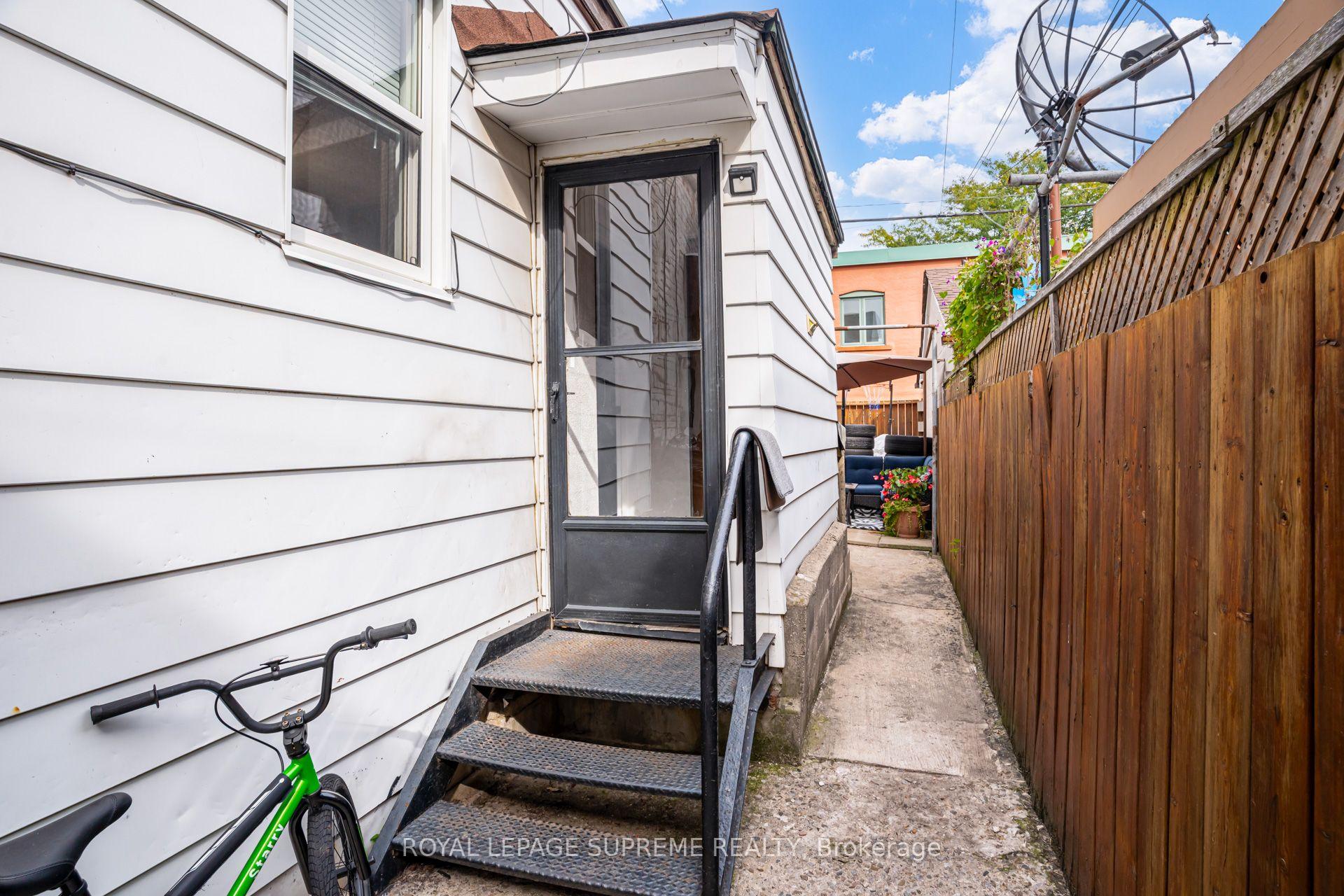 Photo 43 of 259 Brock Avenue, Toronto, Little Portugal — HOMEH