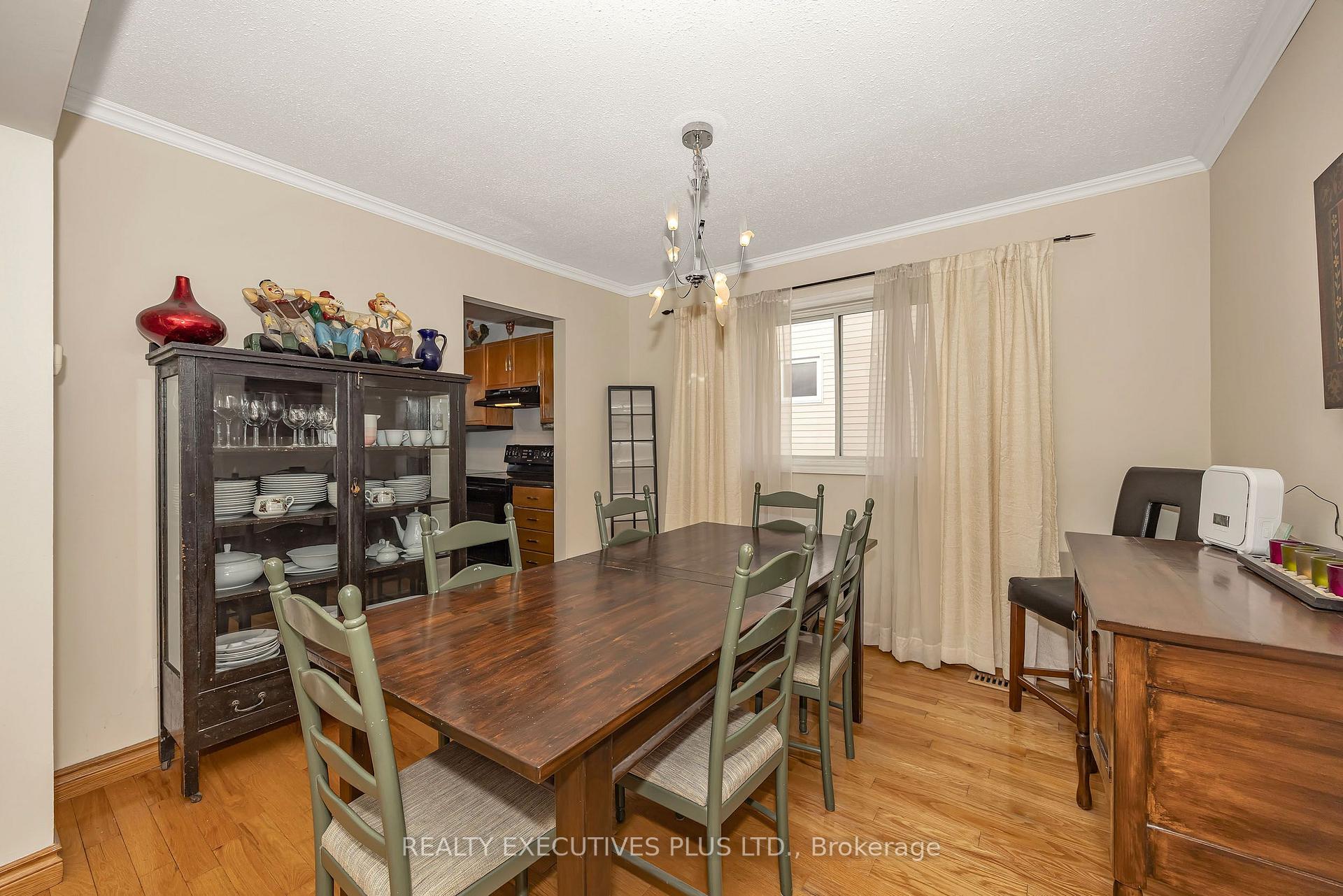 Photo 8 of 1649 Tupello Way, Ottawa, Fallingbrook/Pineridge — HOMEH