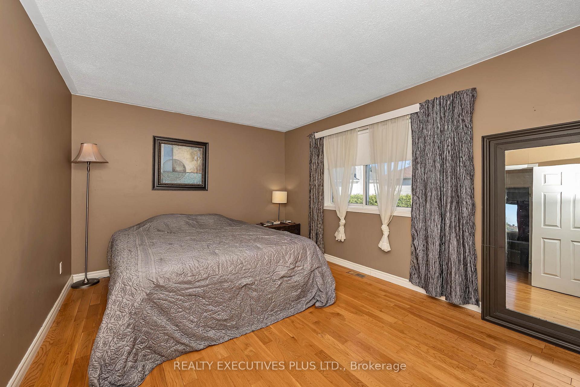 Photo 21 of 1649 Tupello Way, Ottawa, Fallingbrook/Pineridge — HOMEH