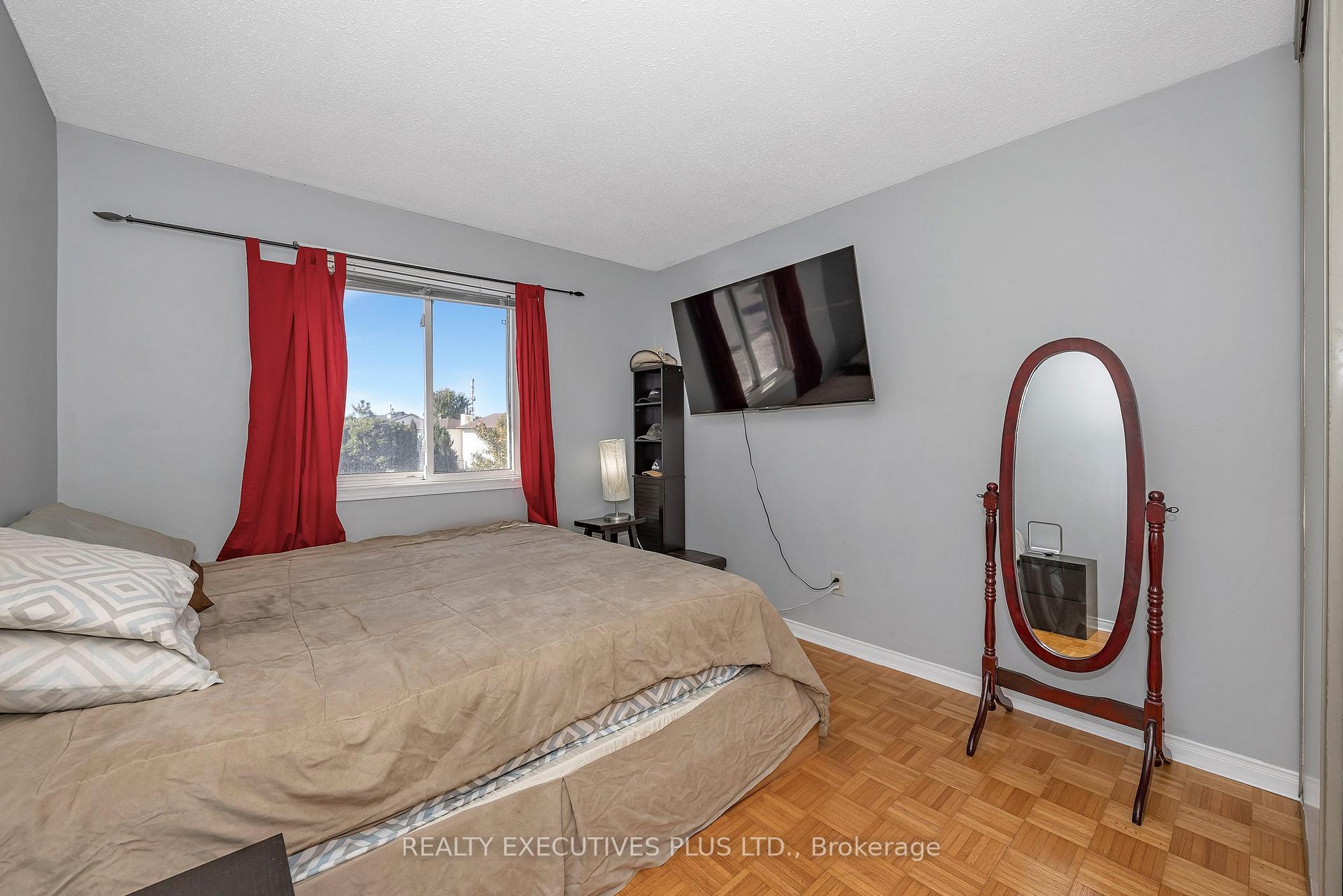 Photo 25 of 1649 Tupello Way, Ottawa, Fallingbrook/Pineridge — HOMEH