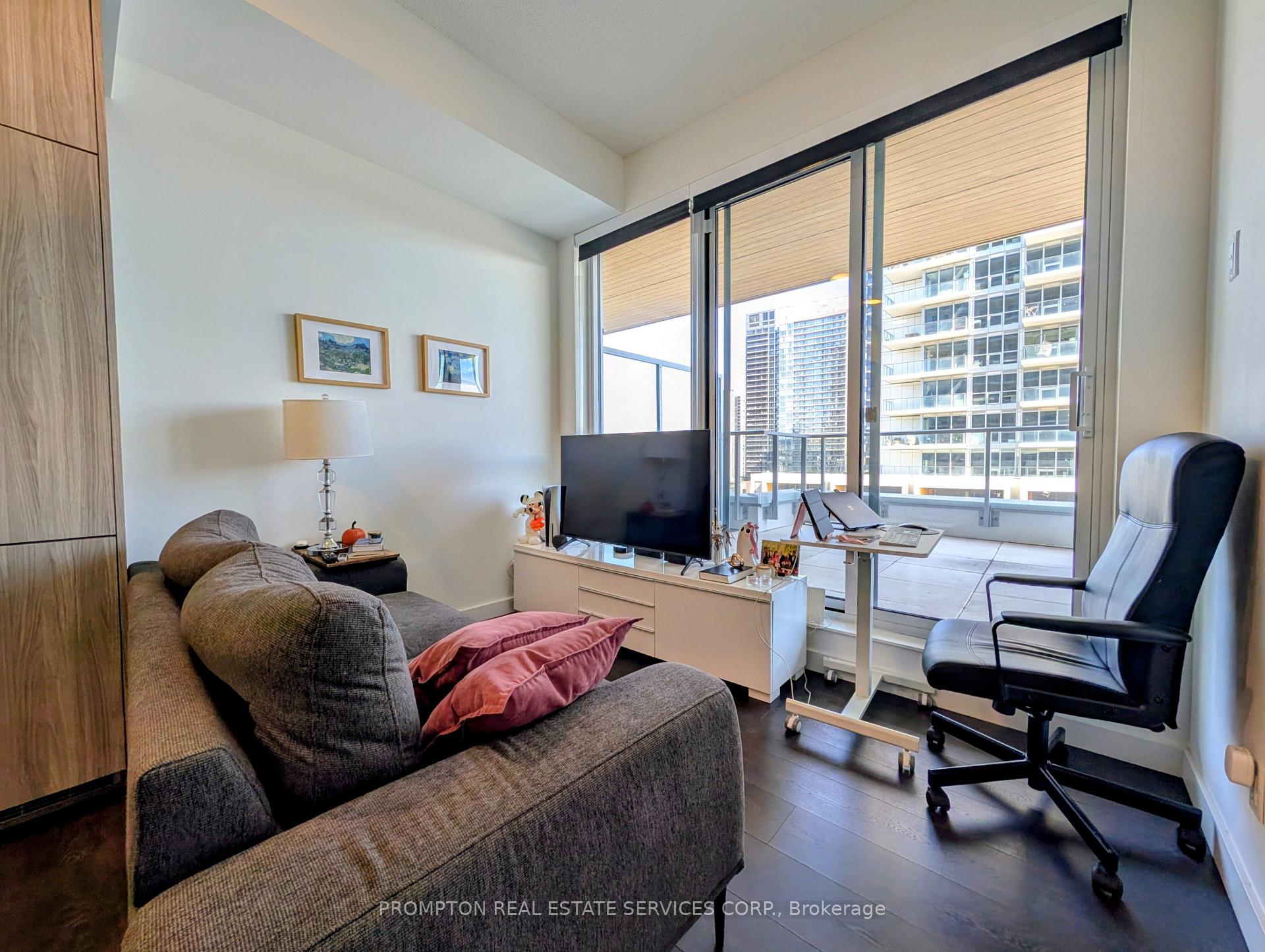 Photo 11 of Unit 601, 27 McMahon Drive, North York, Bayview Village — HOMEH