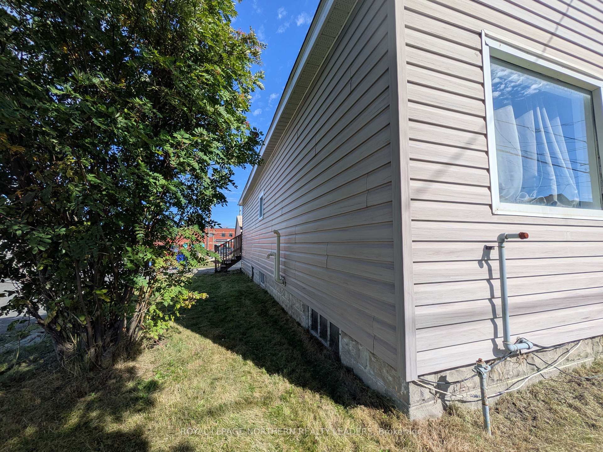 Photo 3 of 196 Wilson Avenue, Timmins, TS - SW — HOMEH