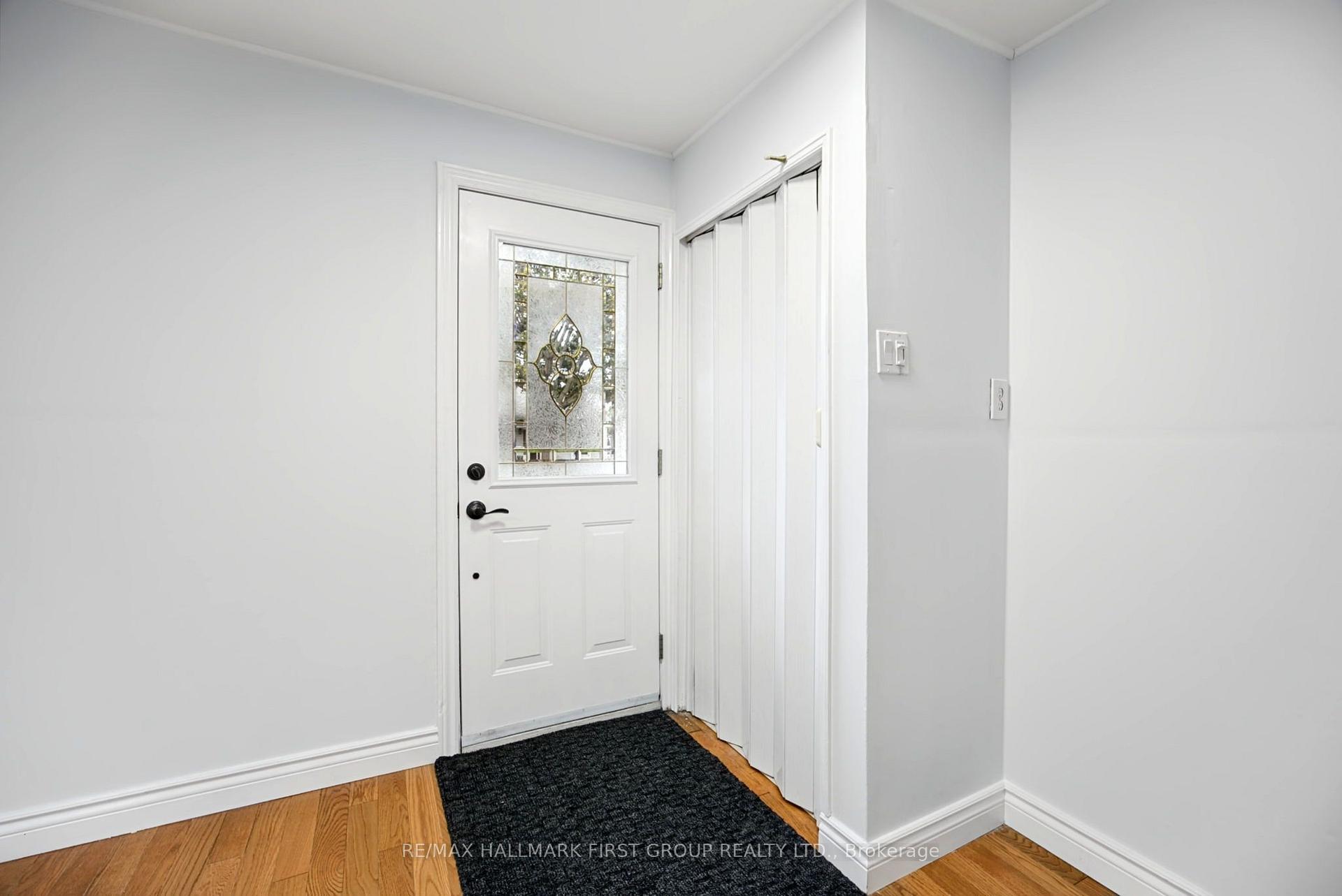 Photo 4 of 24 George Street, Ajax, Central — HOMEH