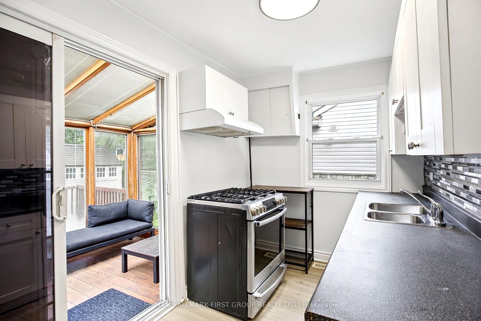 Photo 12 of 24 George Street, Ajax, Central — HOMEH