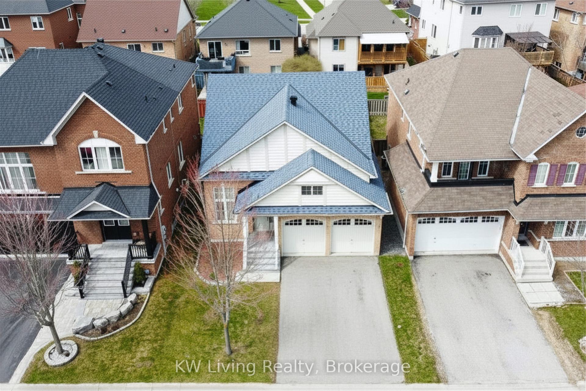 Photo 2 of 44 Galea Drive, Ajax, Central East — HOMEH