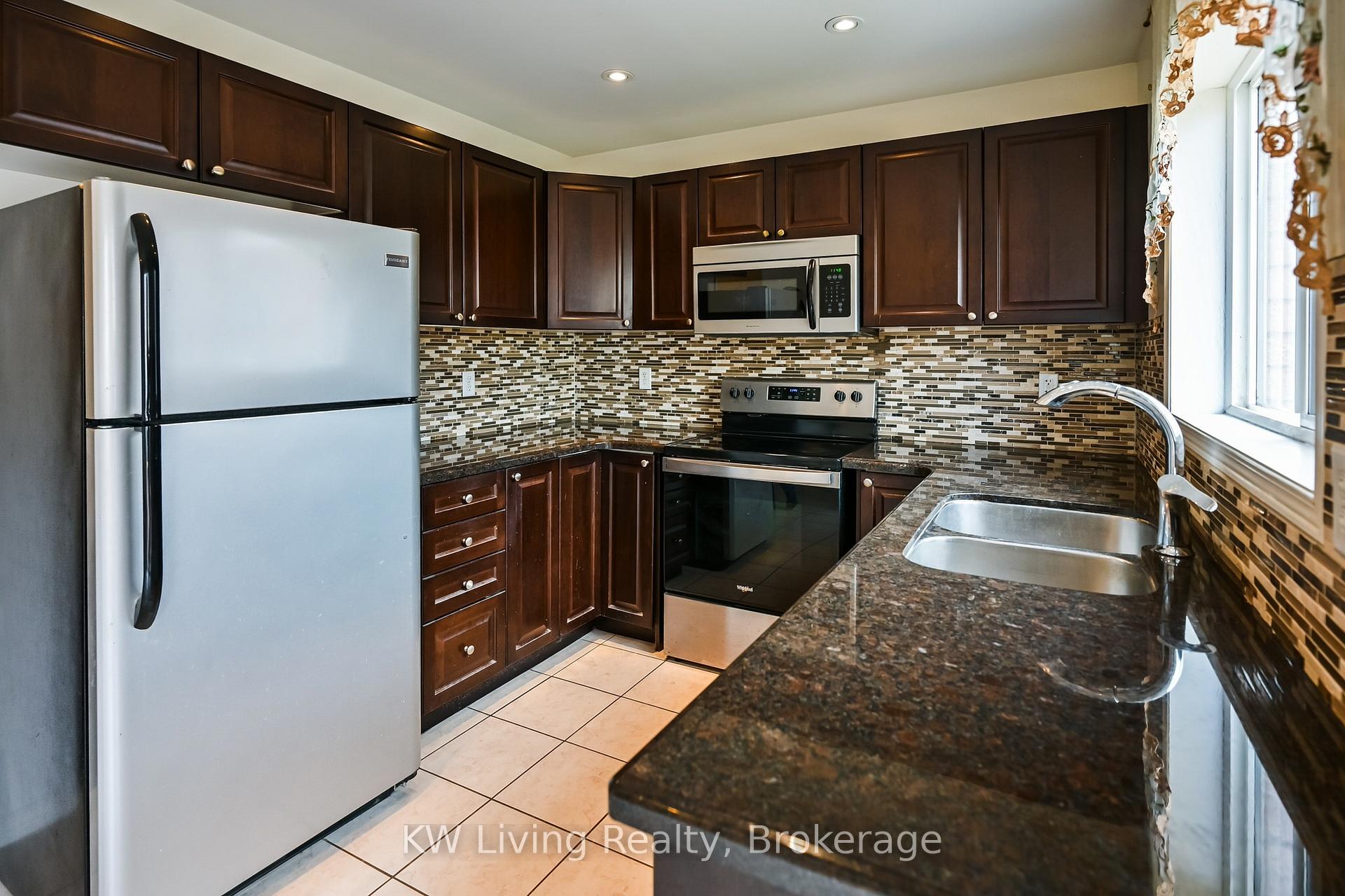 Photo 4 of 44 Galea Drive, Ajax, Central East — HOMEH
