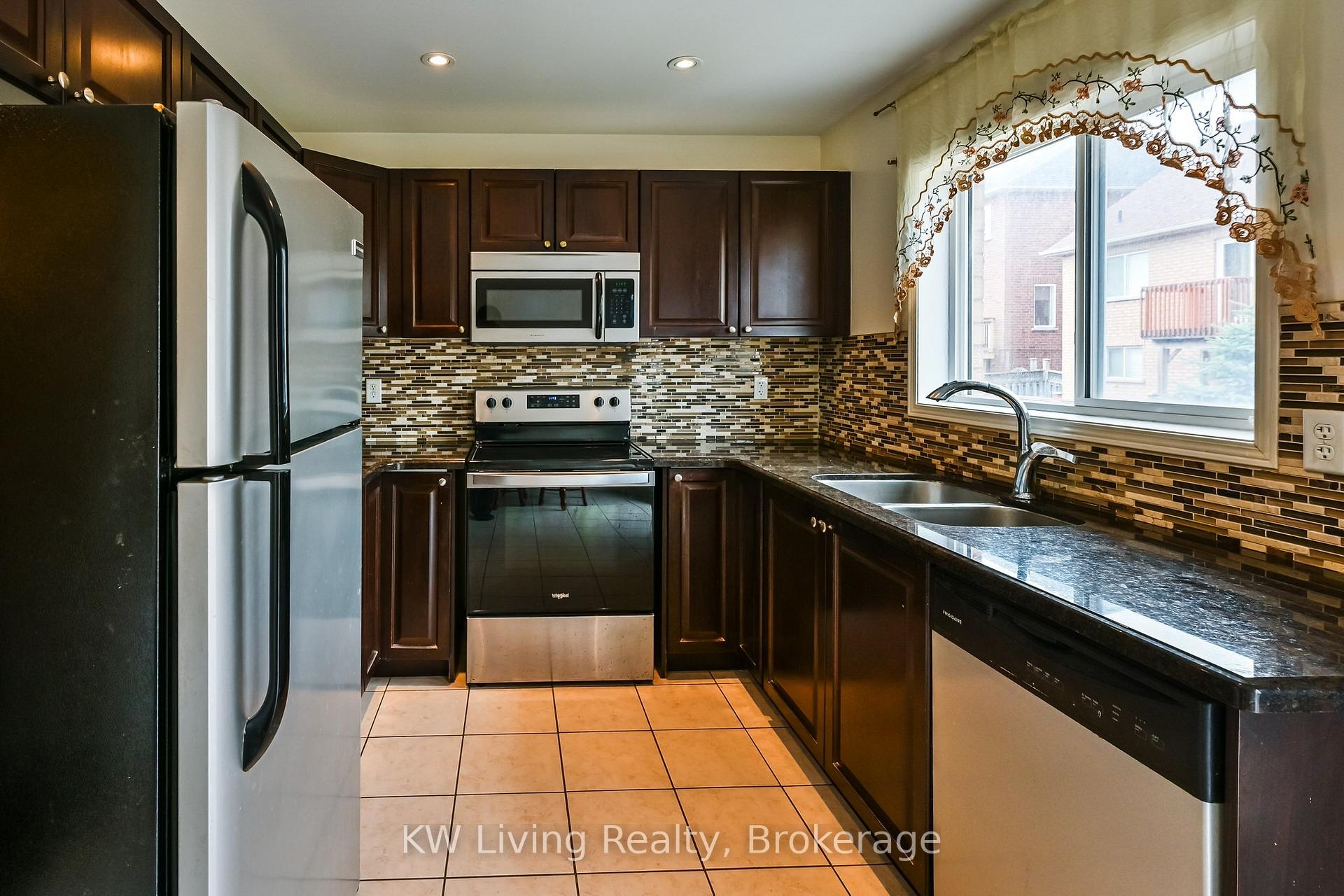 Photo 6 of 44 Galea Drive, Ajax, Central East — HOMEH